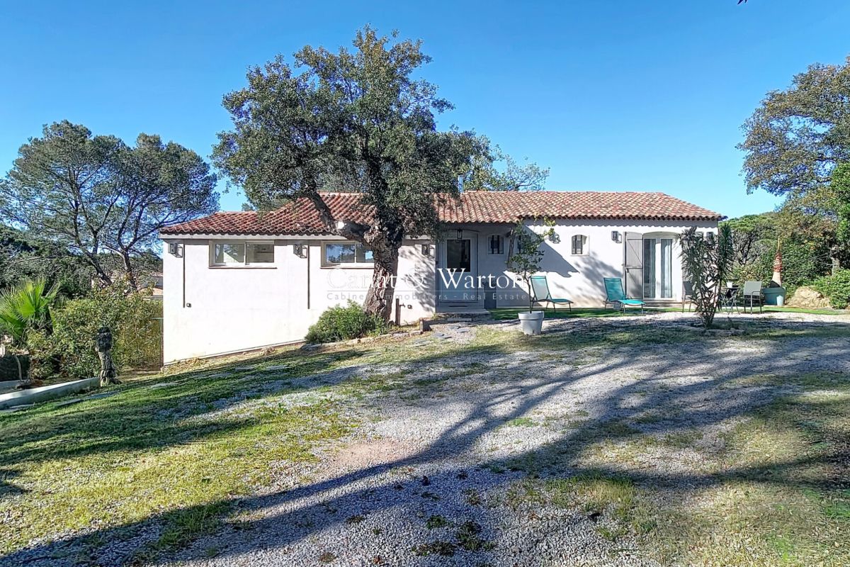Luxury House for sale in Fréjus, 749 000 €, Photo 1