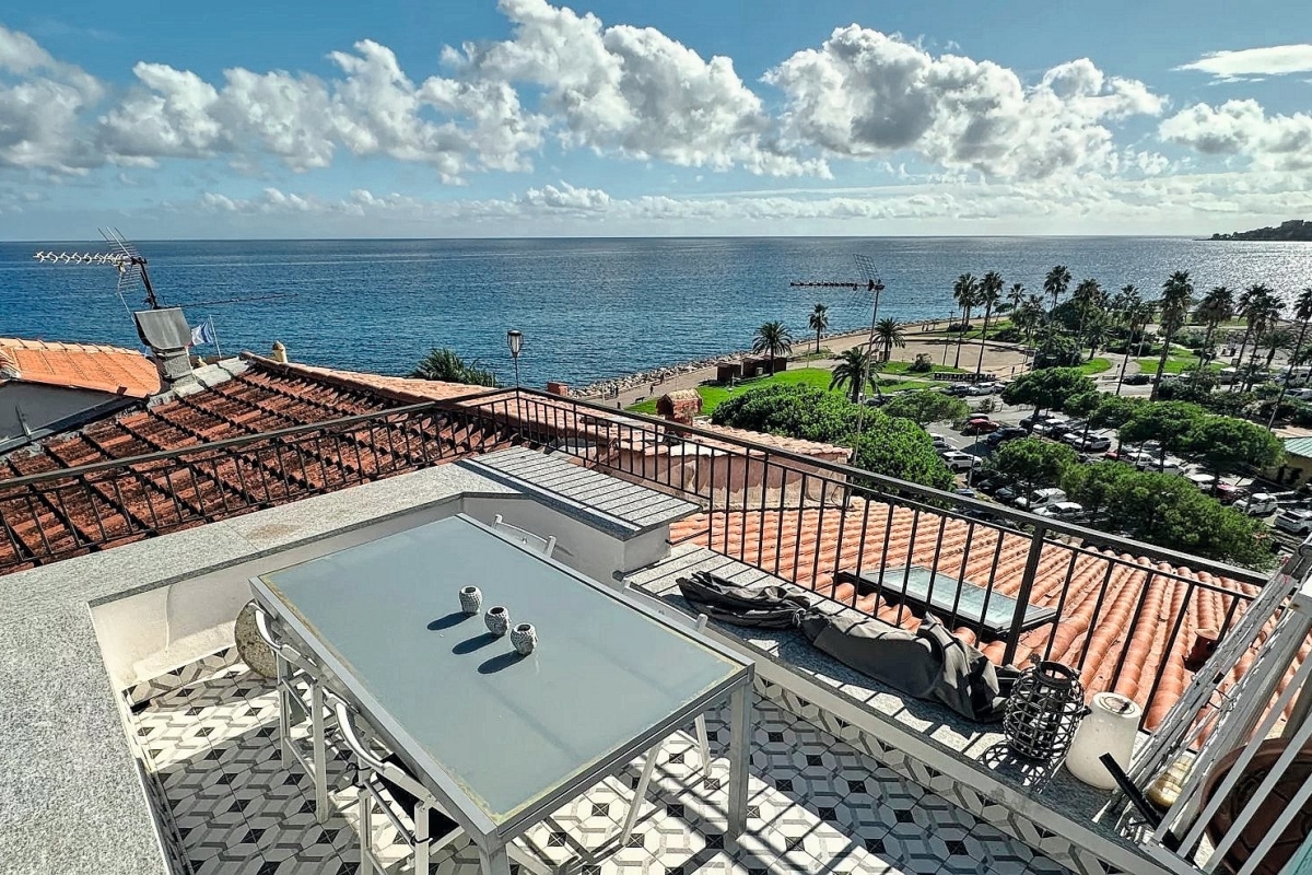 Appartement de luxe à vendre à Menton, 649 000 €, Photo 1