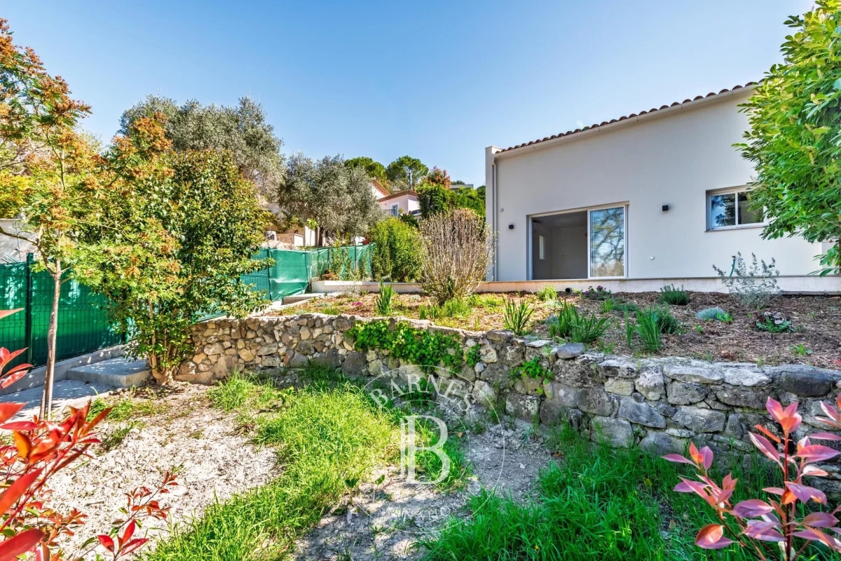 Maison de luxe à vendre à Biot, 695 000 €, Photo 1