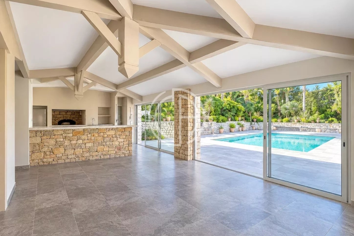 Luxury House for sale in Mougins, 1 900 000 €, Photo 2