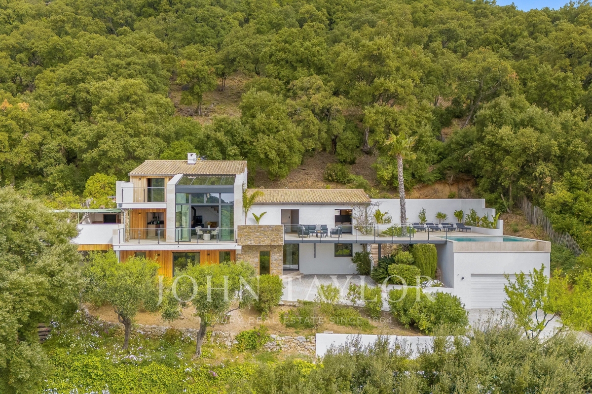 Luxury House for sale in Cavalaire-sur-Mer, 2 490 000 €, Photo 2