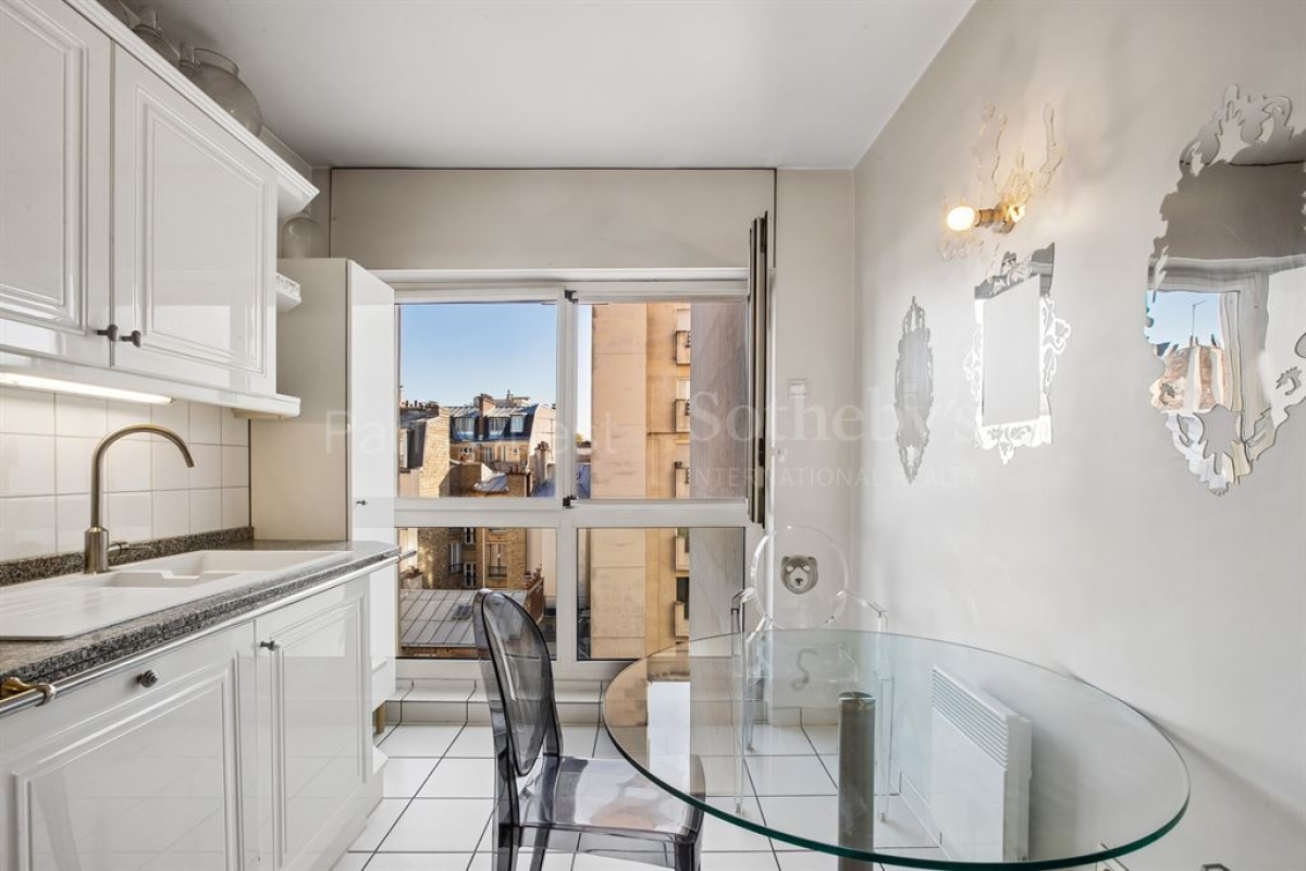 Luxury Apartment for sale in Paris 16ème, 1 395 000 €, Photo 6