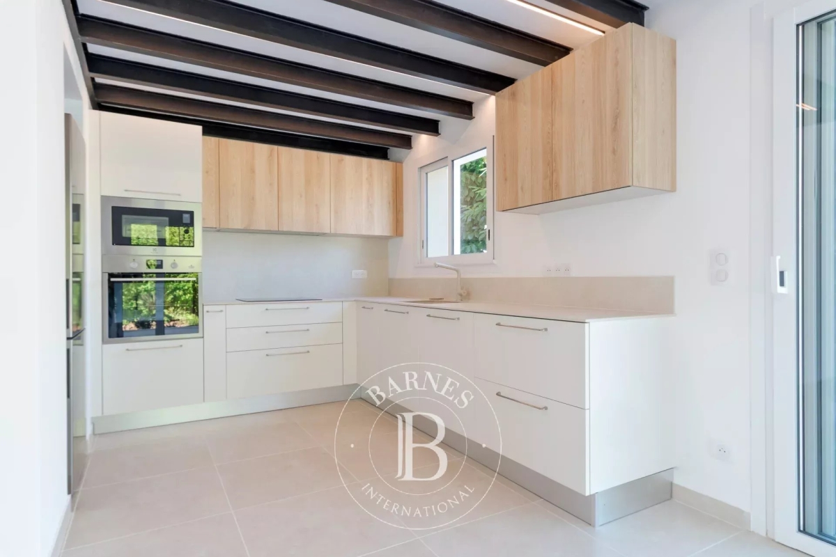 Maison de luxe à vendre à Biot, 695 000 €, Photo 6