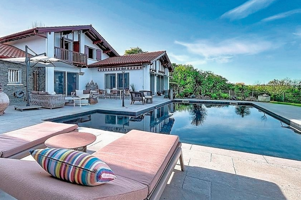 Maison de luxe à vendre à Larressore, 998 500 €, Photo 1