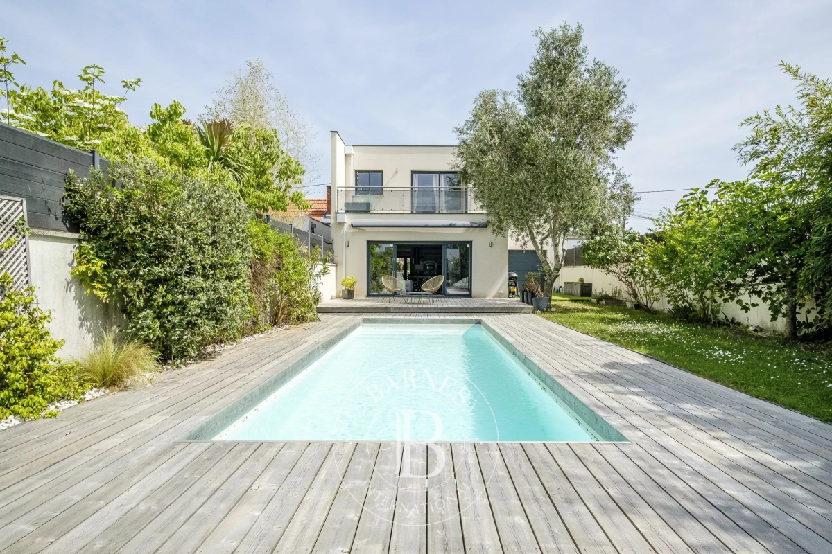 Maison de luxe à vendre à Bordeaux, 999 000 €, Photo 1