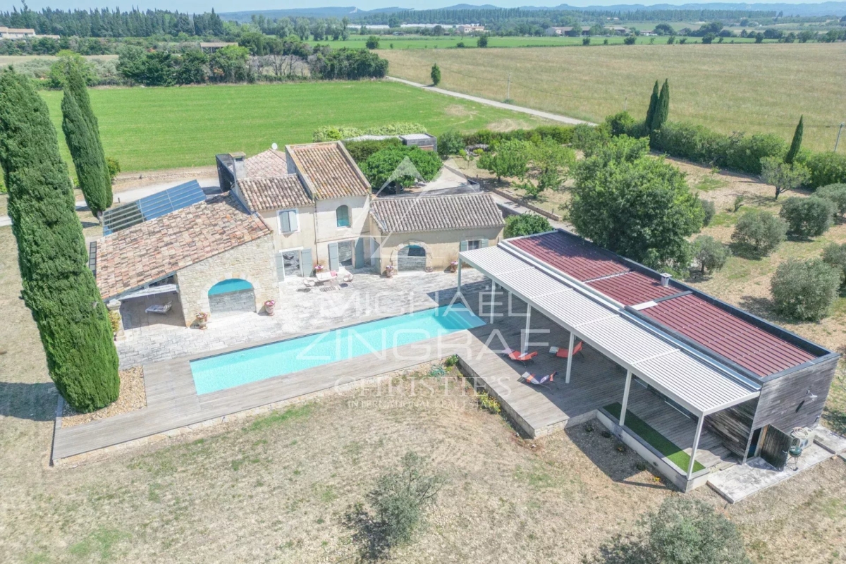 Maison de luxe à vendre à Arles, 2 350 000 €, Photo 1