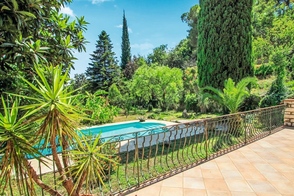 Maison de luxe à vendre à Cagnes-sur-Mer, 1 050 000 €, Photo 2
