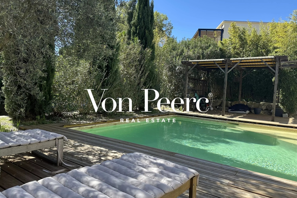 Luxury House for sale in Villeneuve-Lès-Avignon, 735 000 €, Photo 3