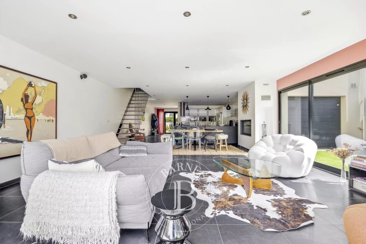 Maison de luxe à vendre à Bordeaux, 999 000 €, Photo 4
