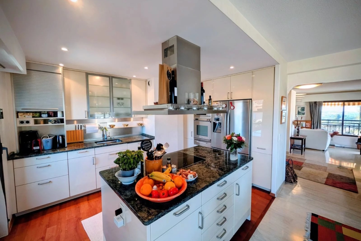 Appartement de luxe à vendre à Mougins, 1 150 000 €, Photo 2