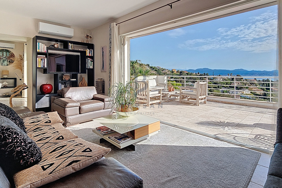 Maison de luxe à vendre à Saint-Aygulf, 1 295 000 €, Photo 4