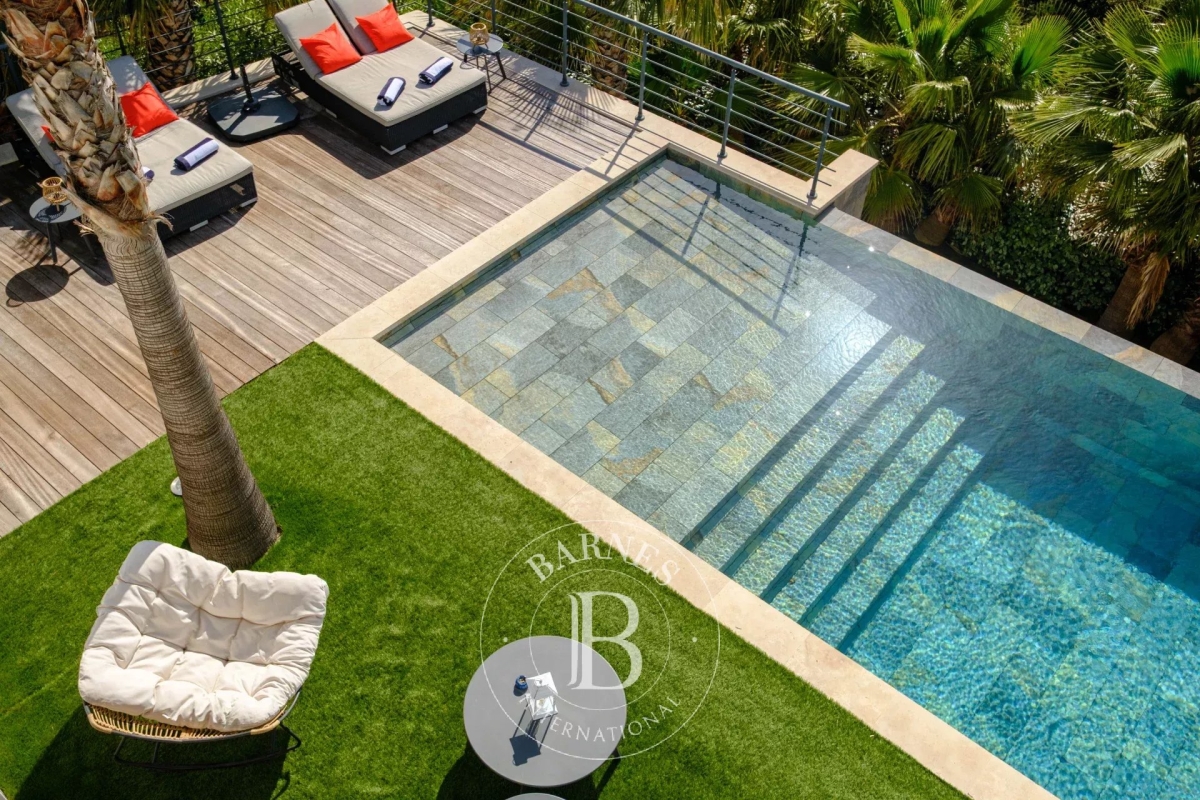 Luxury Apartment for sale in Les Issambres, 2 650 000 €, Photo 1