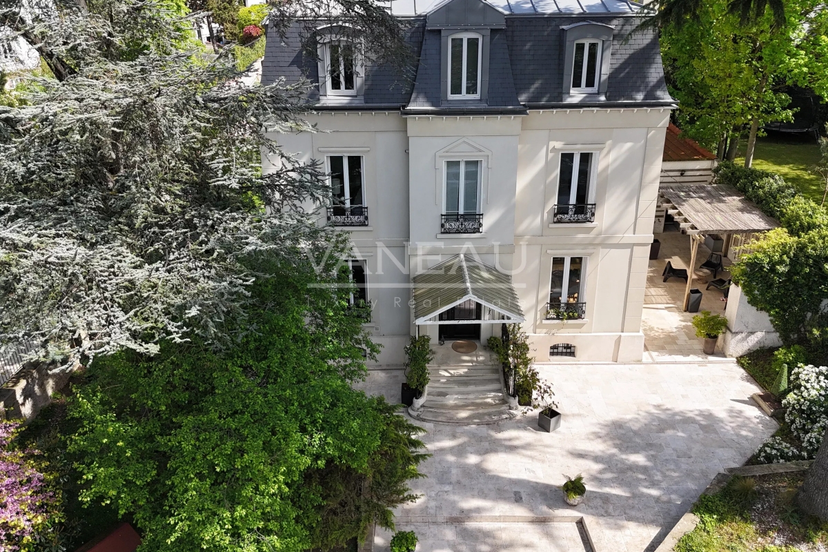 Luxury House for sale in Montmorency, 1 548 000 €, Photo 1