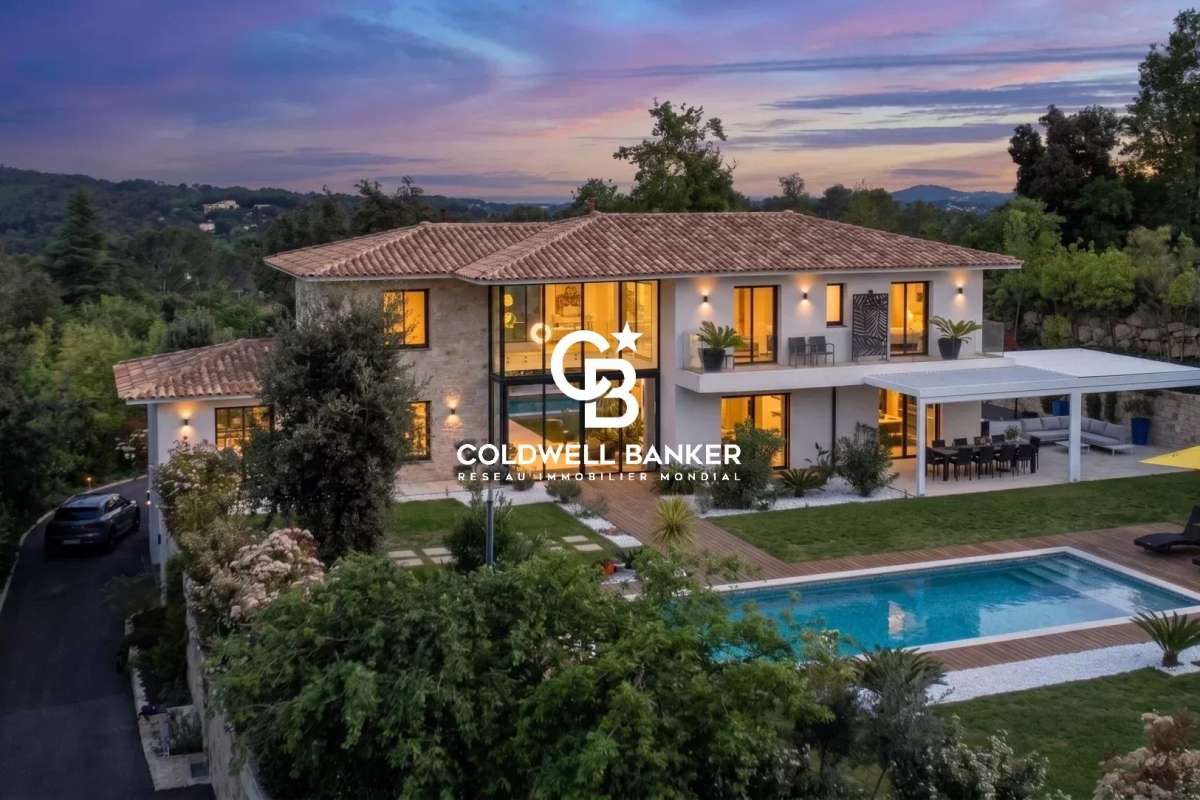 Maison de luxe à vendre à Roquefort-les-Pins, 2 990 000 €, Photo 1