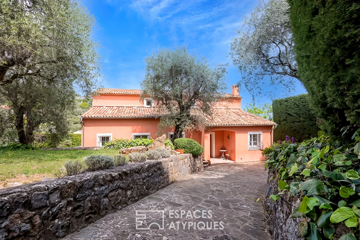 Maison de luxe à vendre à Châteauneuf-Grasse, 995 000 €, Photo 1