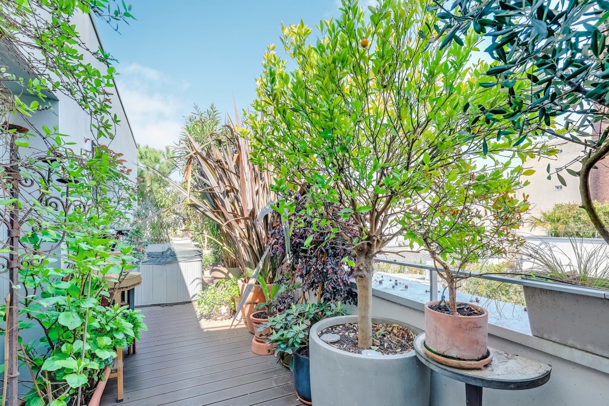 Luxury Apartment for sale in Paris 11ème, 1 197 000 €, Photo 1