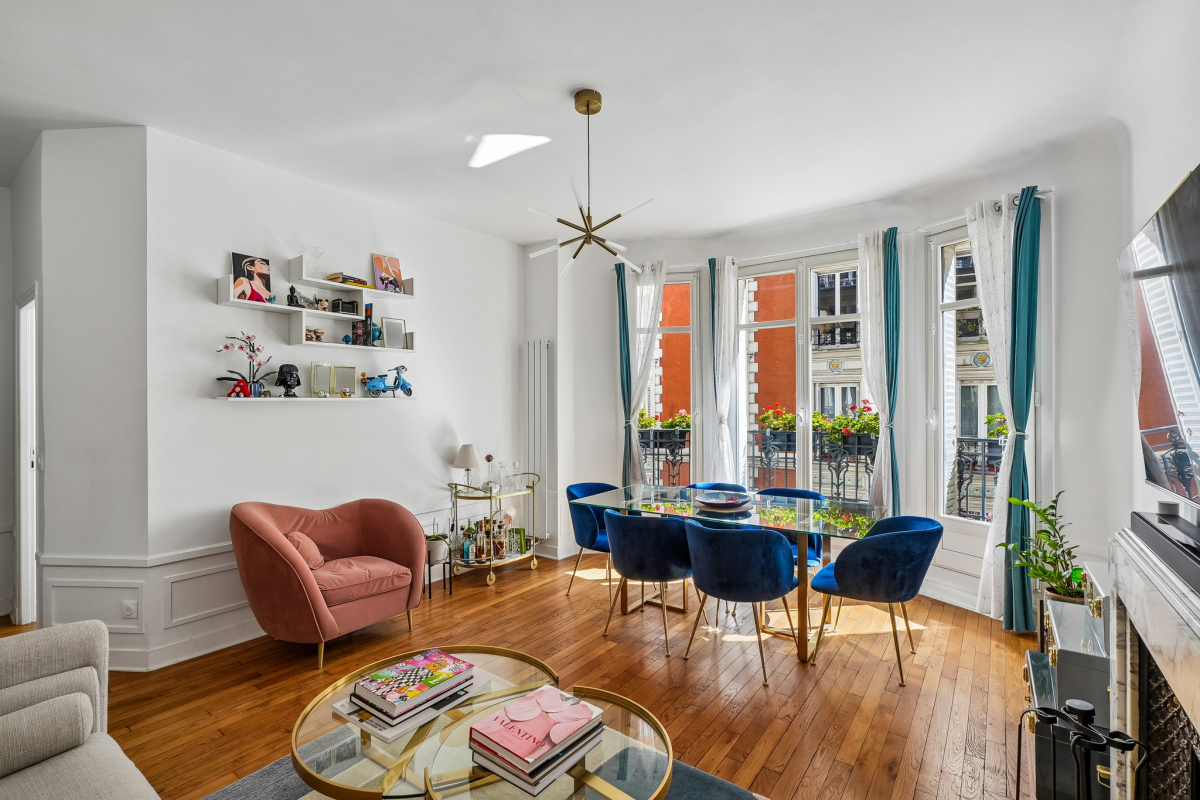 Luxury Apartment for sale in Paris 17ème, 800 000 €, Photo 2