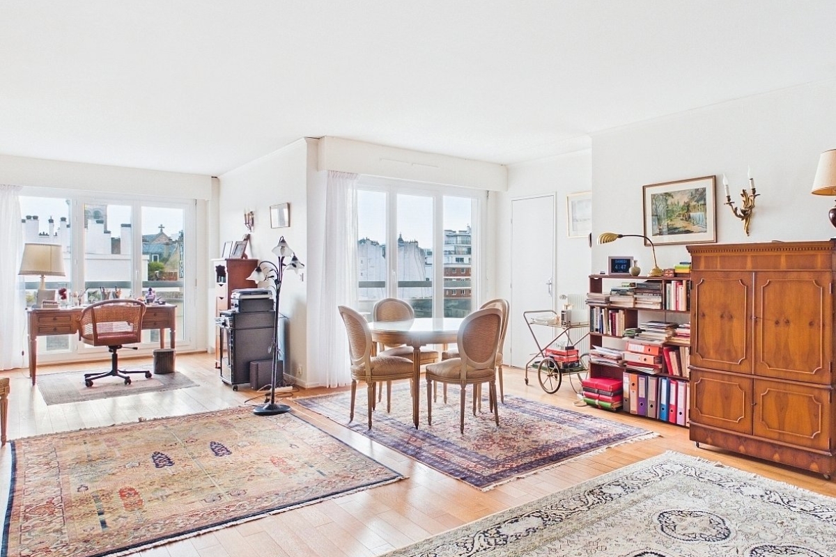 Luxury Apartment for sale in Paris 11ème, 1 260 000 €, Photo 2