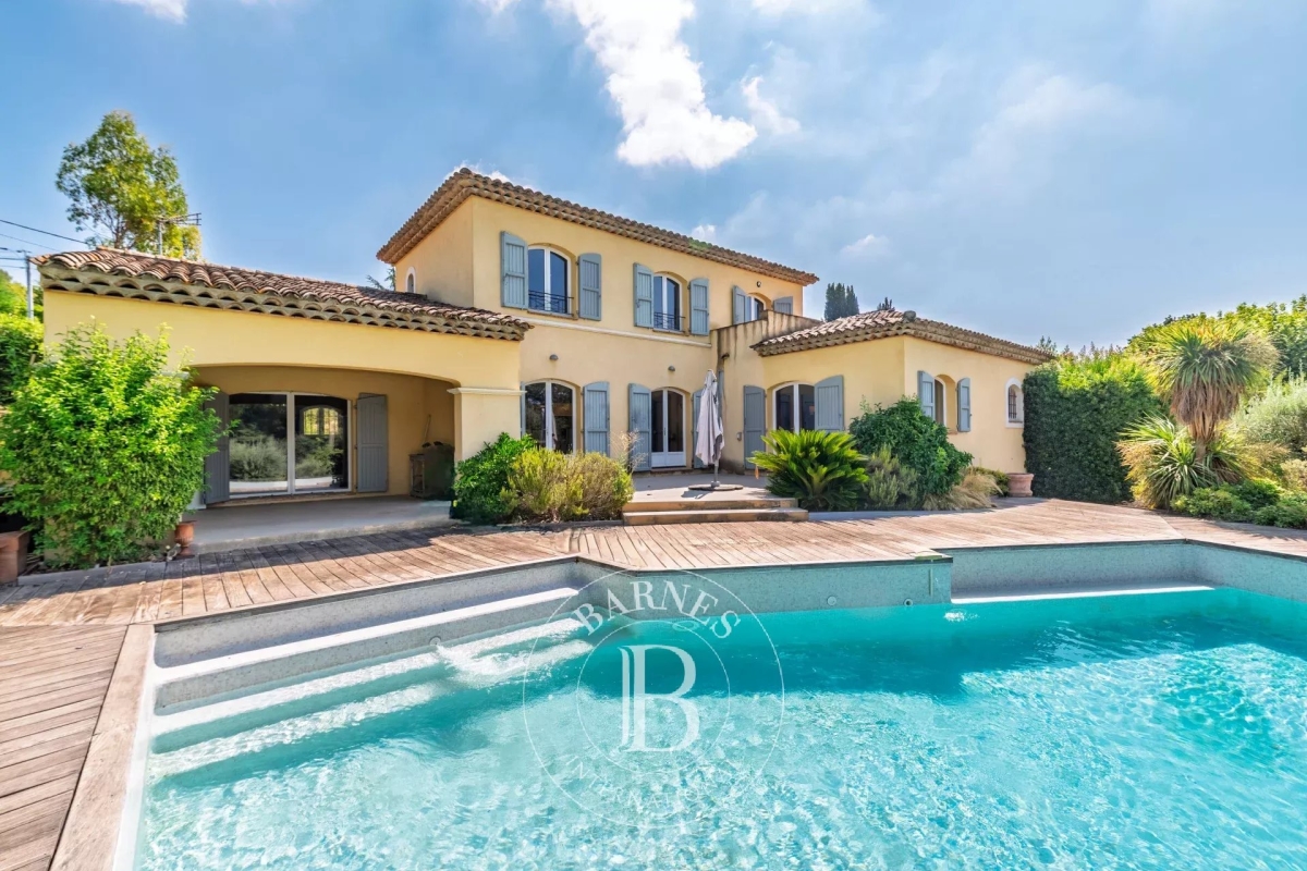 Luxury House for sale in Châteauneuf-Grasse, 1 395 000 €, Photo 1