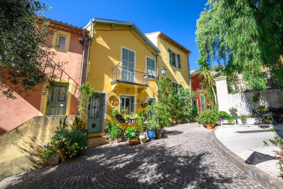 Luxury House for sale in Villefranche-sur-Mer, 975 000 €, Photo 1