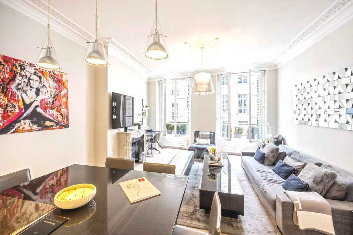 Luxury Apartment for sale in Paris 1er, 1 180 000 €, Photo 1