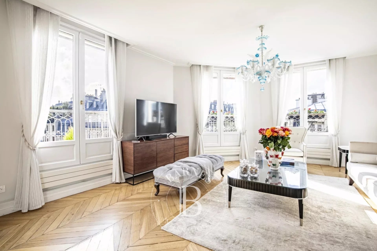 Luxury Apartment for sale in Paris 7Ème, 3 000 000 €, Photo 2