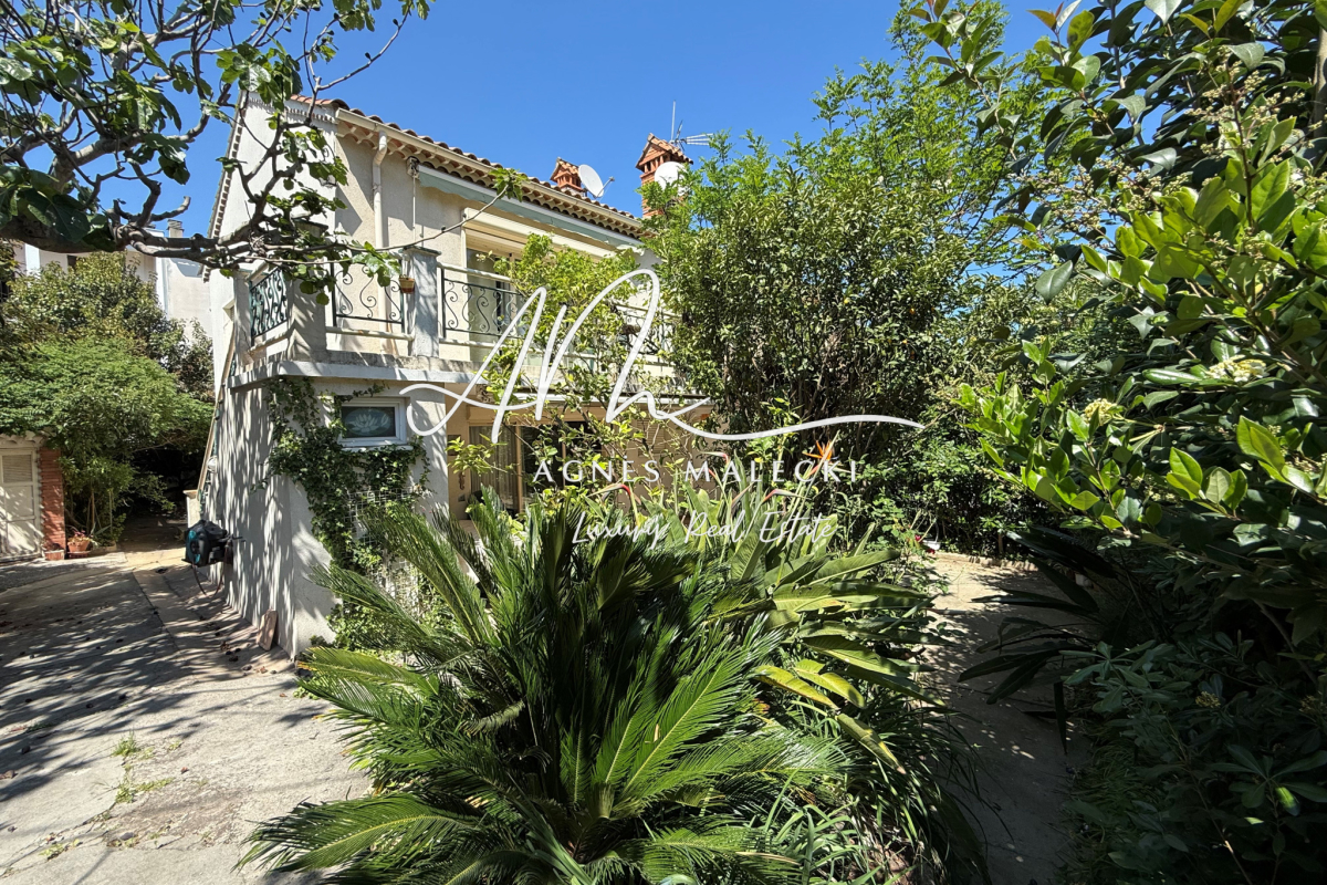 Maison de luxe à vendre à Cavalaire-sur-Mer, 590 000 €, Photo 1