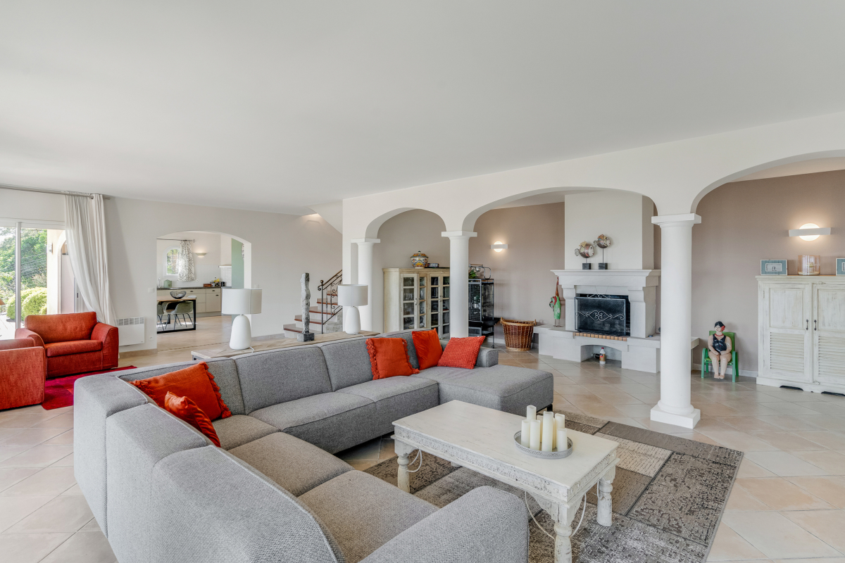Luxury House for sale in Les Issambres, 1 890 000 €, Photo 2