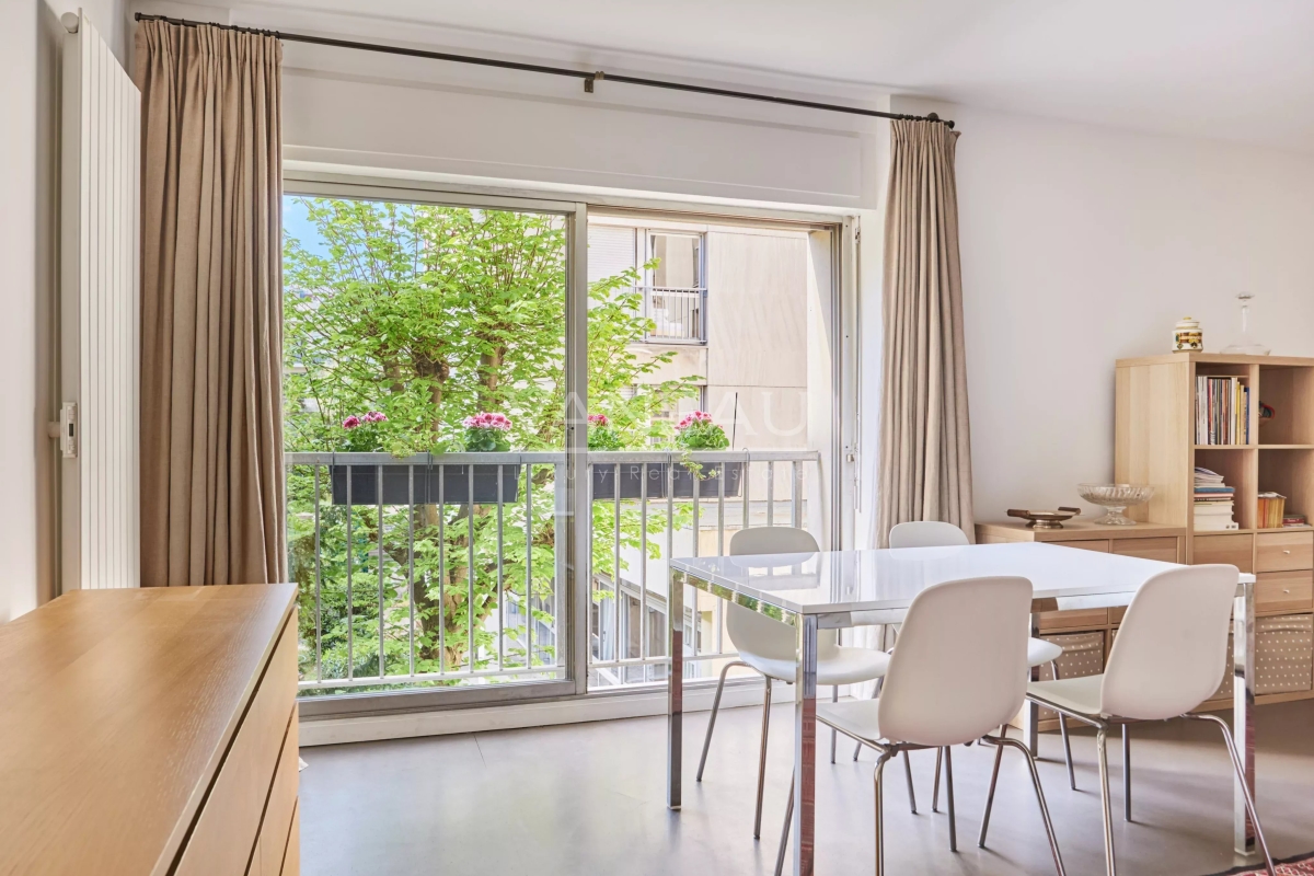 Luxury Apartment for sale in Paris 6ème, 605 000 €, Photo 4