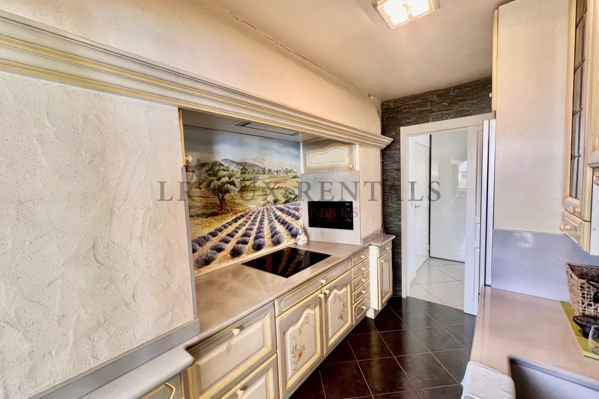 Luxury Apartment for sale in Antibes, 451 000 €, Photo 5