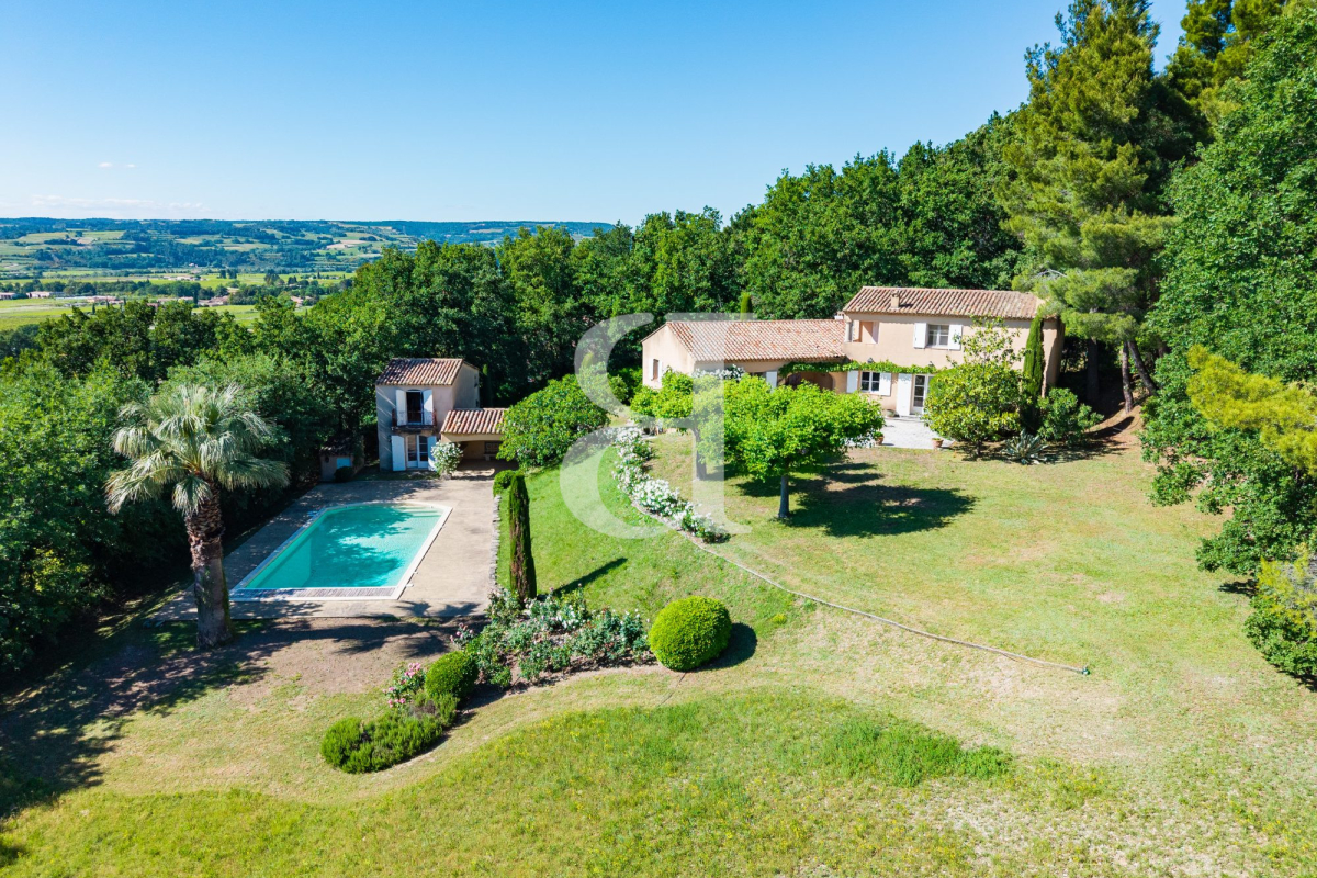 Maison de luxe à vendre à Vaison-la-Romaine, 879 000 €, Photo 1