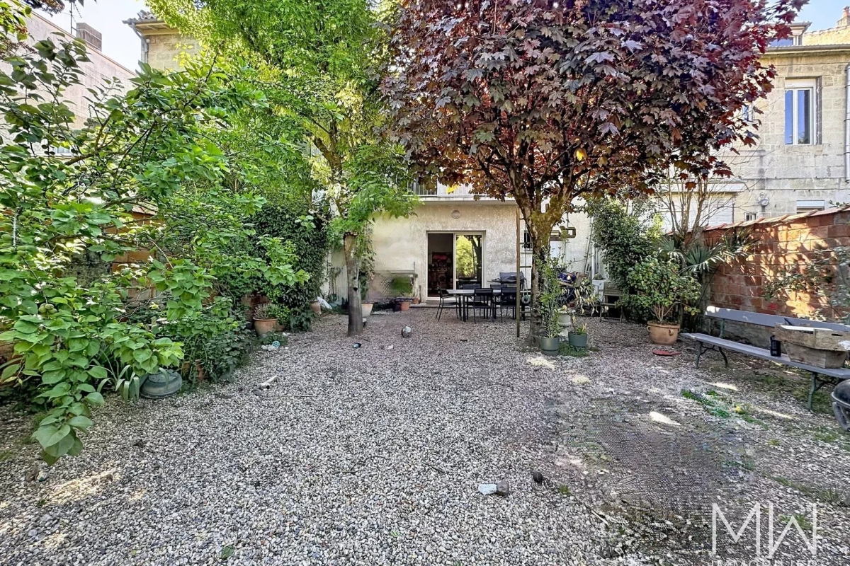 Maison de luxe à vendre à Bordeaux, 720 000 €, Photo 2