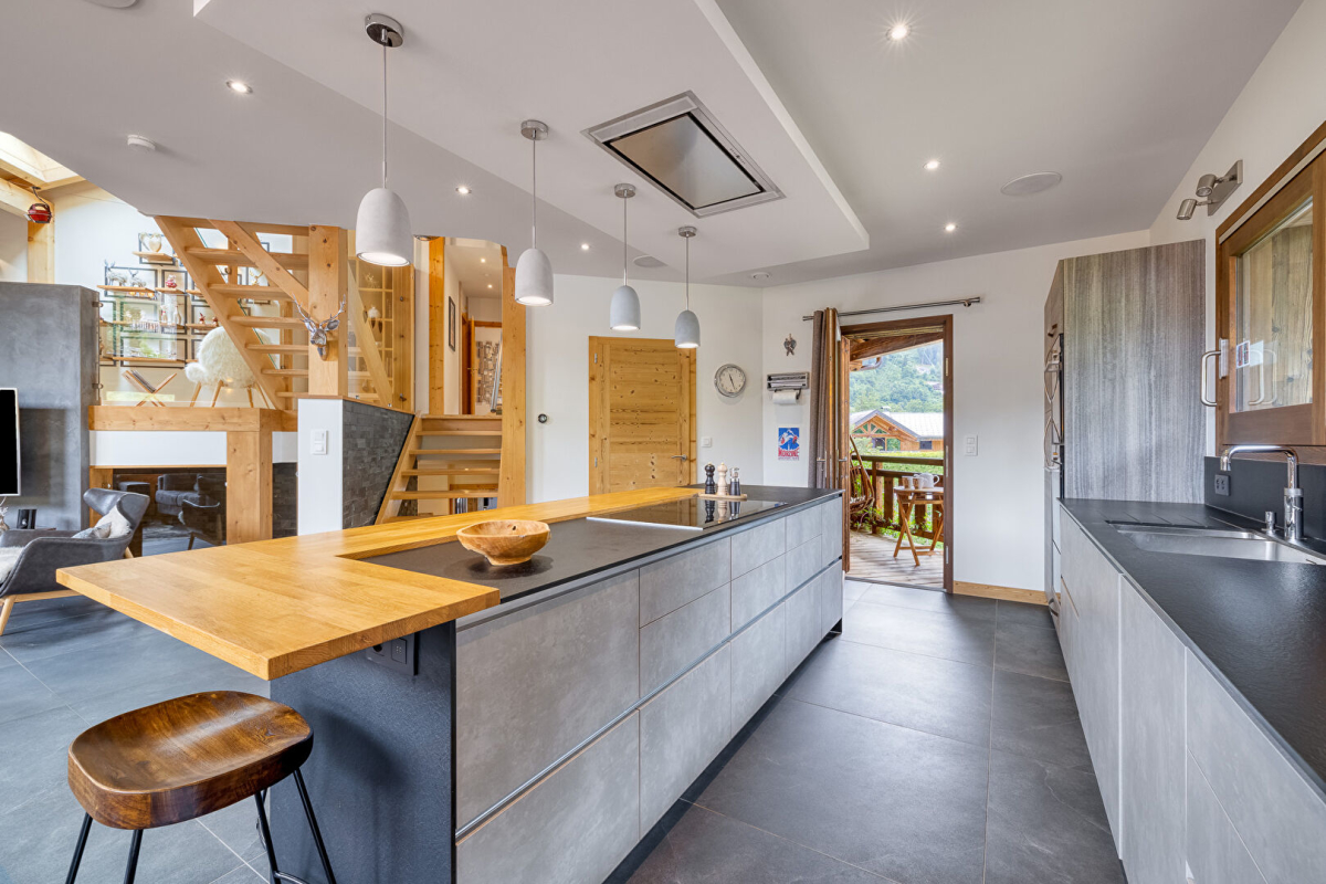 Luxury House for sale in Morzine, 2 100 000 €, Photo 5