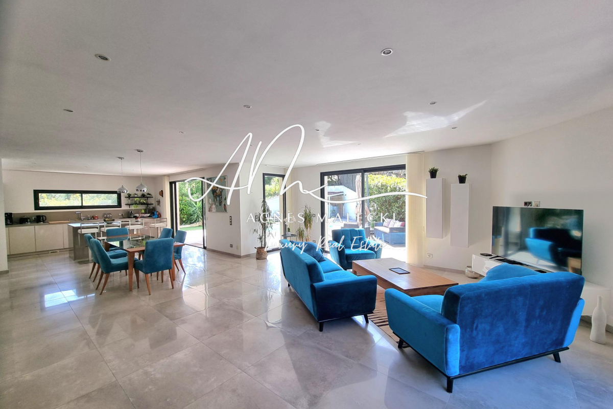 Luxury House for sale in Cavalaire-sur-Mer, 1 095 000 €, Photo 6