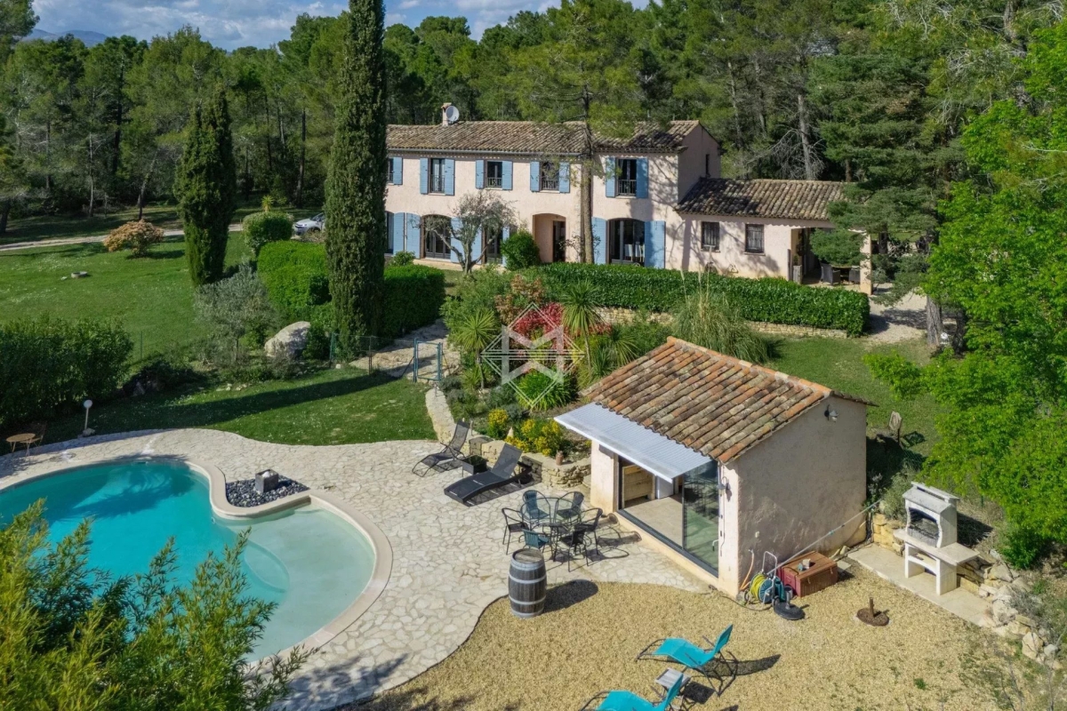 Luxury House for sale in Tourrettes, 1 190 000 €, Photo 6