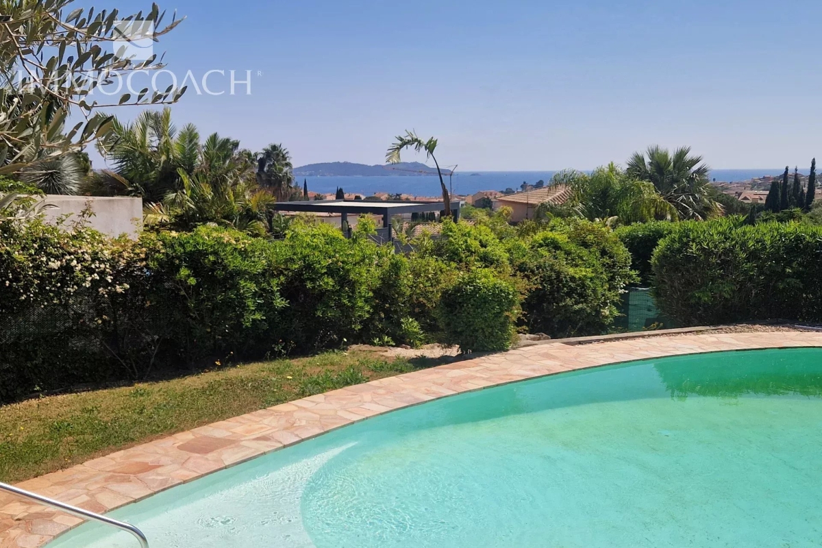 Luxury House for sale in Carqueiranne, 1 595 000 €, Photo 7