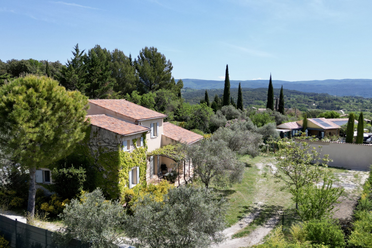 Luxury House for sale in Mormoiron, 780 000 €, Photo 2