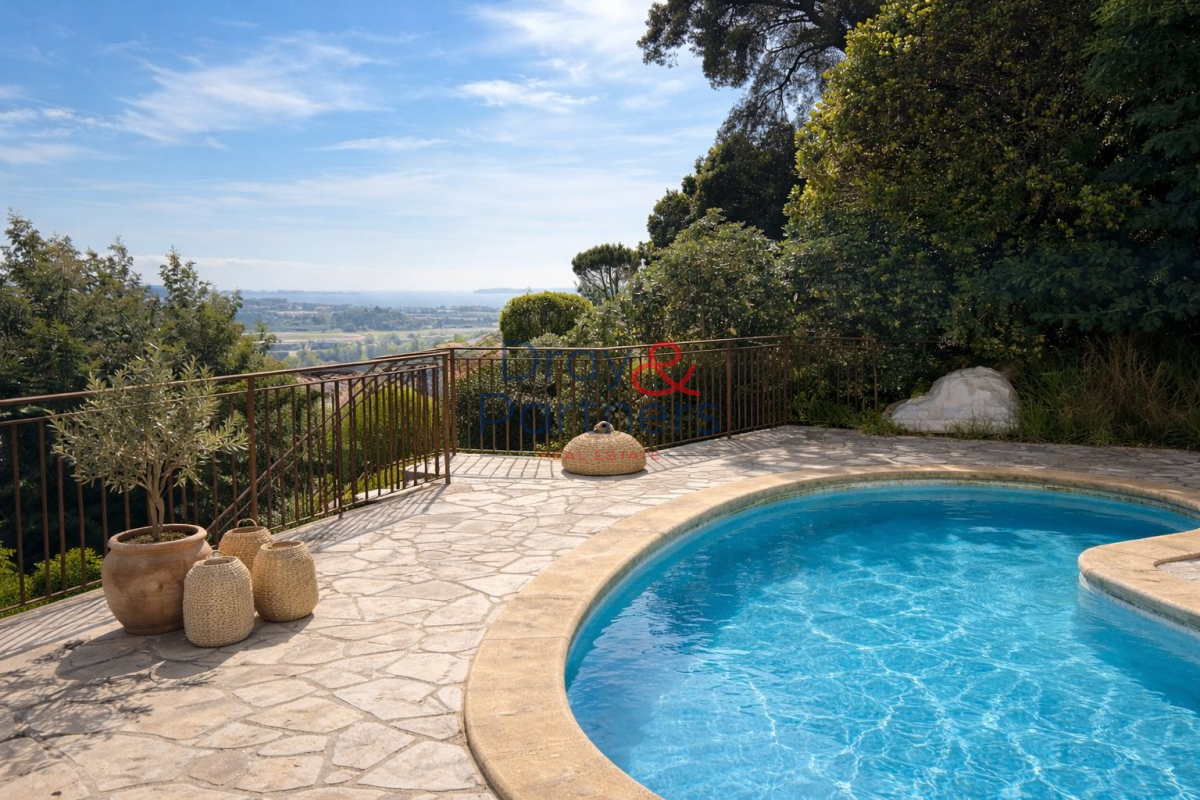 Maison de luxe à vendre à Mandelieu-la-Napoule, 675 000 €, Photo 1