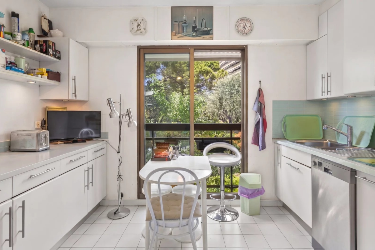 Luxury Apartment for sale in Cannes, 825 000 €, Photo 3