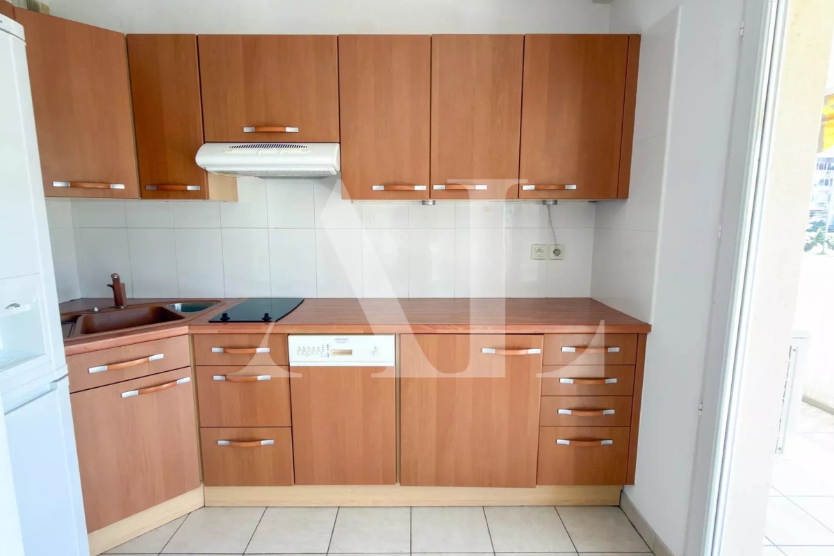 Appartement de luxe à vendre à Le Golfe Juan, 250 000 €, Photo 4