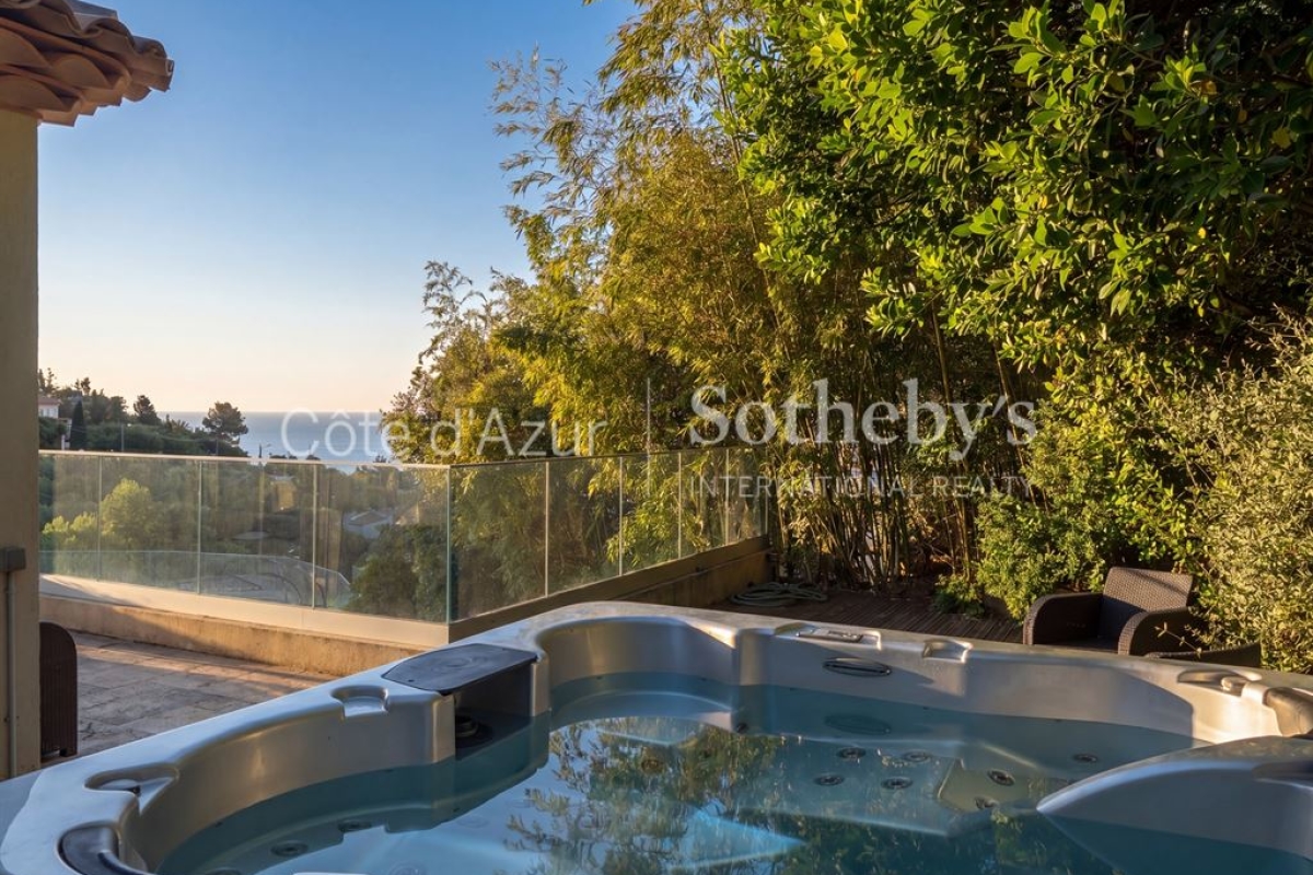Luxury House for sale in Les Issambres, 1 740 000 €, Photo 5