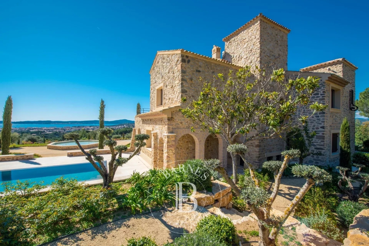 Luxury House for sale in Sainte-Maxime, 12 500 000 €, Photo 2