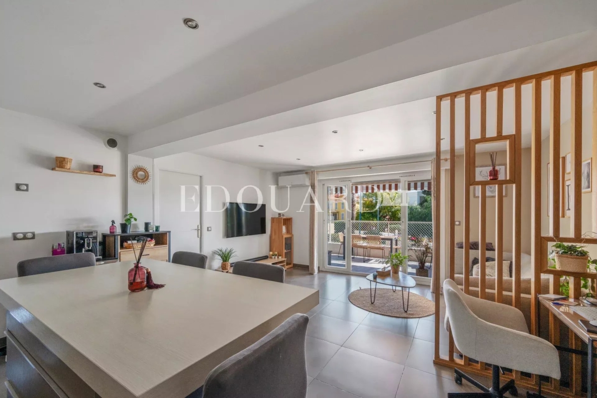 Luxury Apartment for sale in Villefranche-sur-Mer, 625 000 €, Photo 3