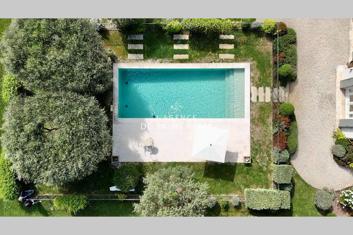 Luxury House for sale in Saint Étienne-du-Grès, 1 600 000 €, Photo 2