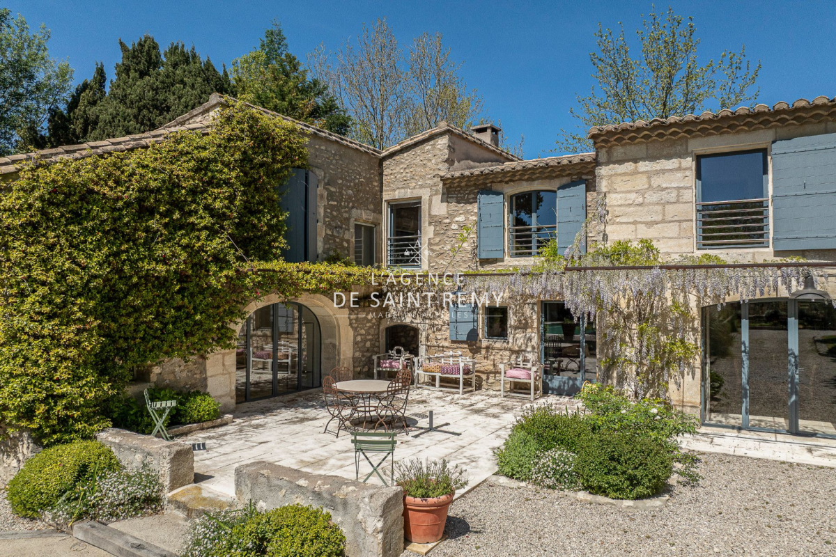 Maison de luxe à vendre à Saint-Rémy-de-Provence, 3 360 000 €, Photo 2