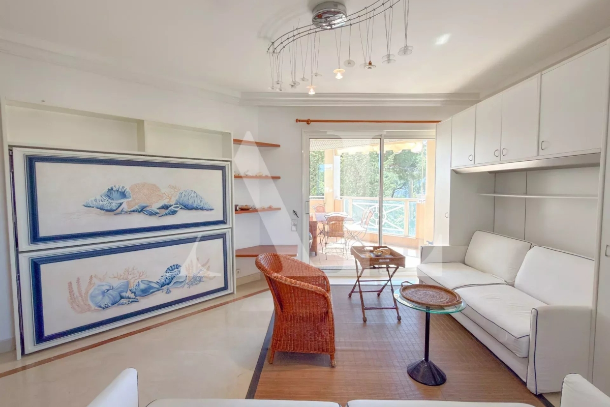 Appartement de luxe à vendre à Le Golfe Juan, 260 000 €, Photo 3