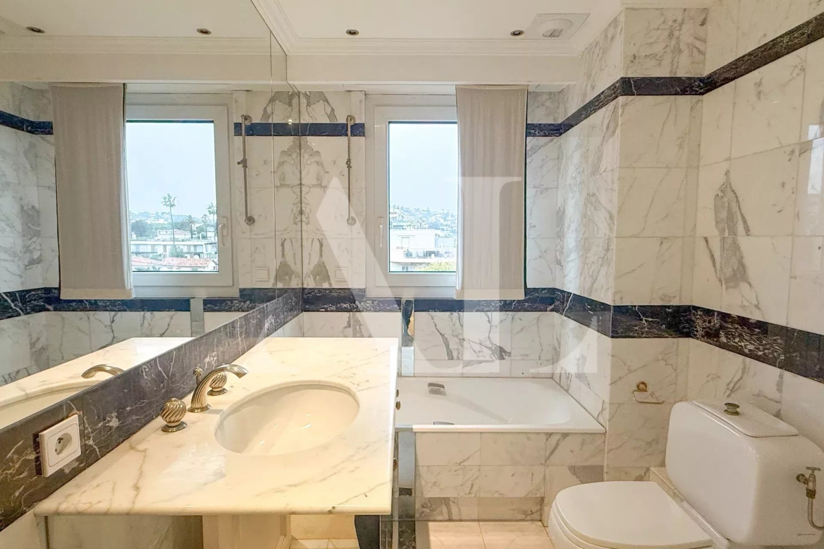 Appartement de luxe à vendre à Le Golfe Juan, 260 000 €, Photo 6