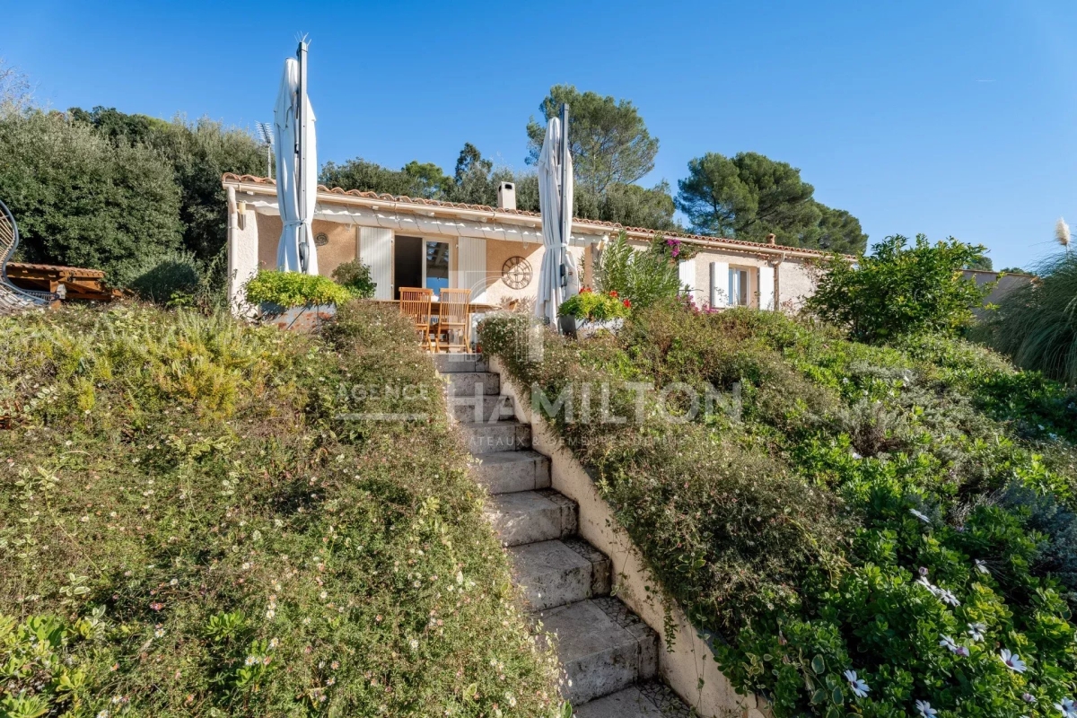 Maison de luxe à vendre à Biot, 799 000 €, Photo 2