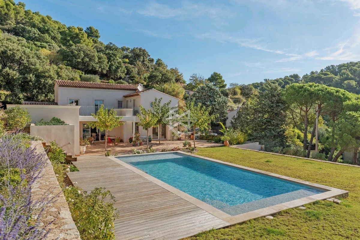 Maison de luxe à vendre à Carqueiranne, 1 990 000 €, Photo 2
