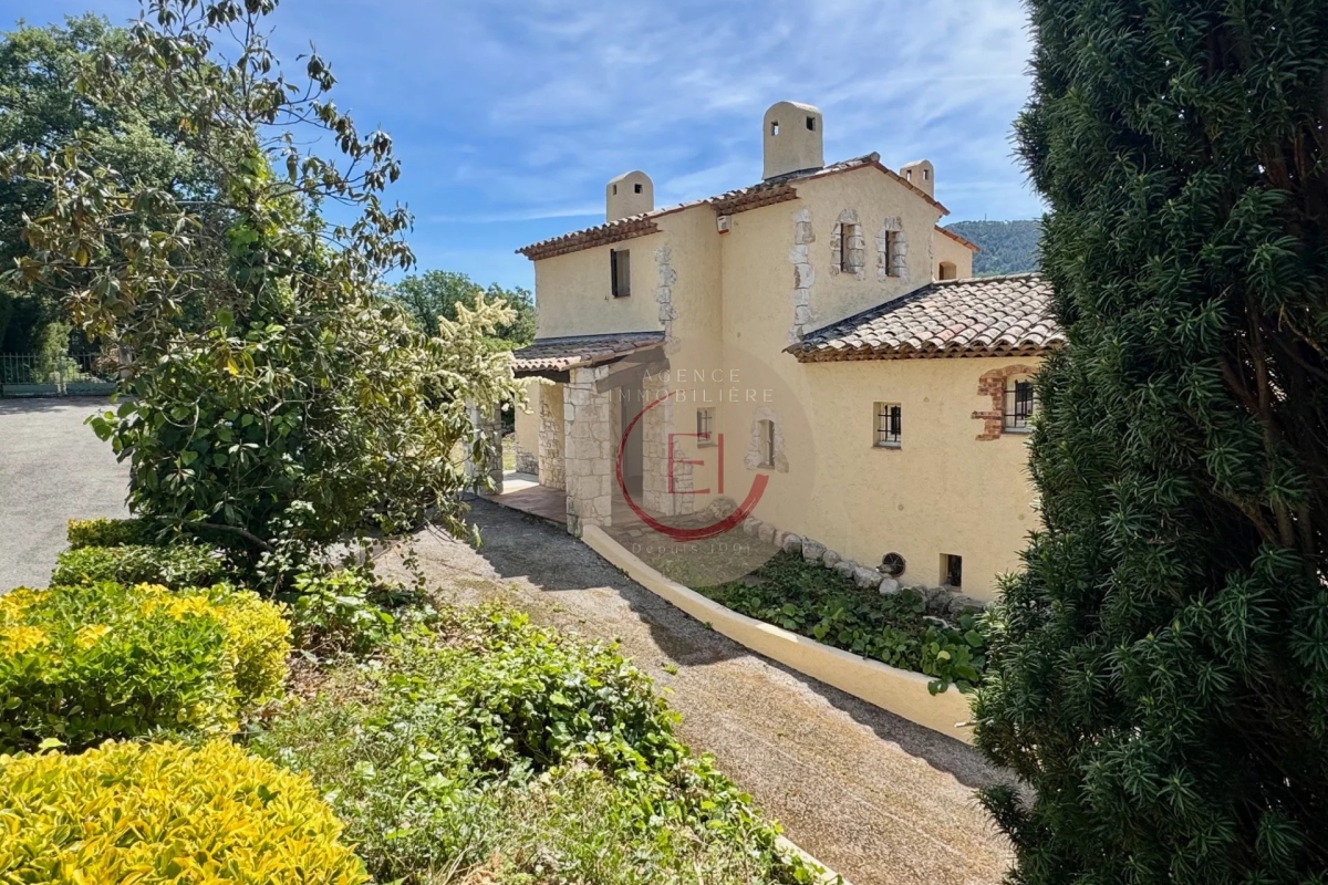 Maison de luxe à vendre à Les Adrets de l'Esterel, 649 000 €, Photo 3